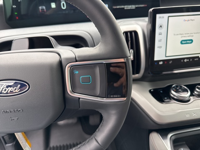 2025 Ford Expedition photo 15