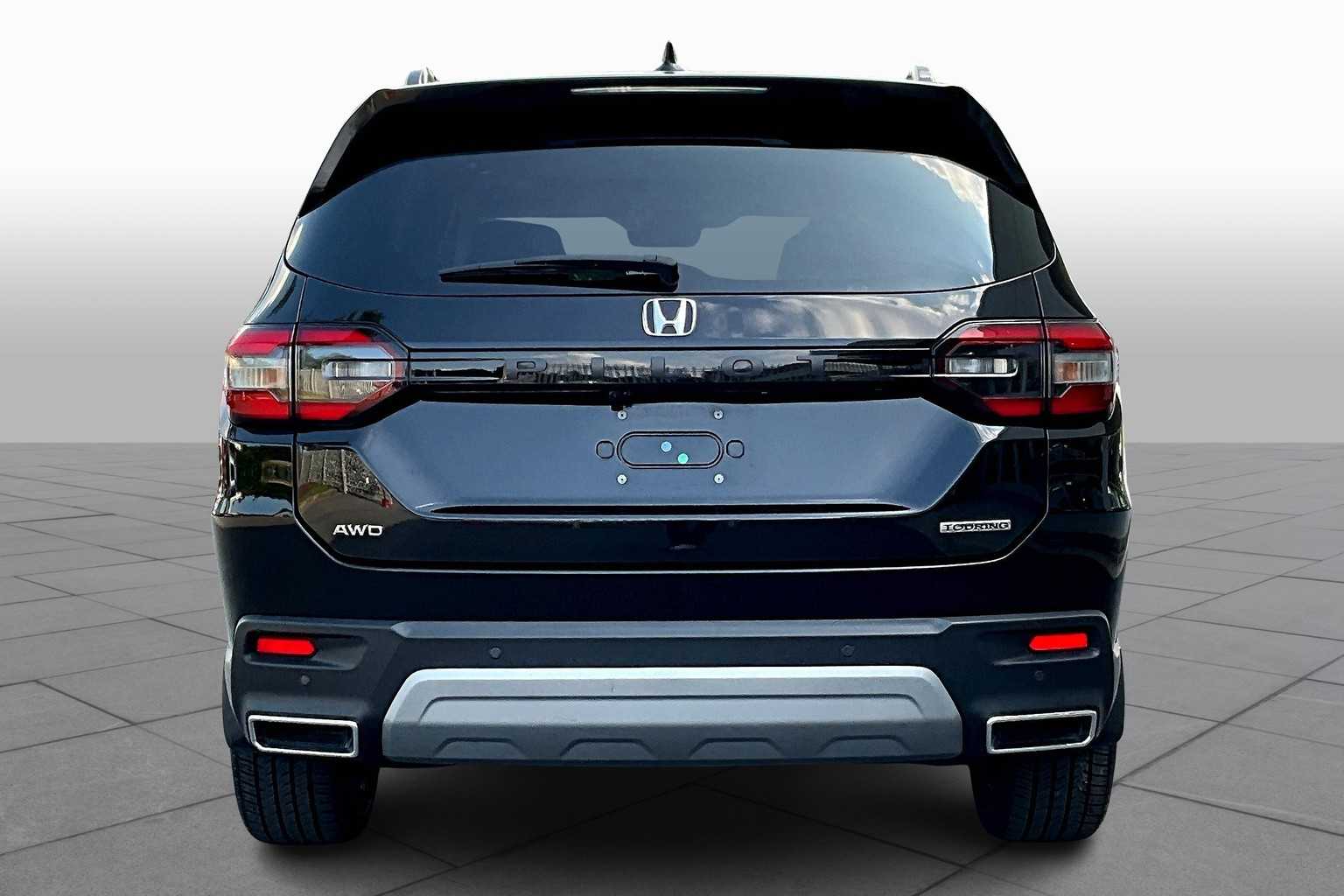 2023 Honda Pilot Touring photo 4