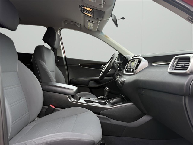 2017 Kia Sorento LX photo 8