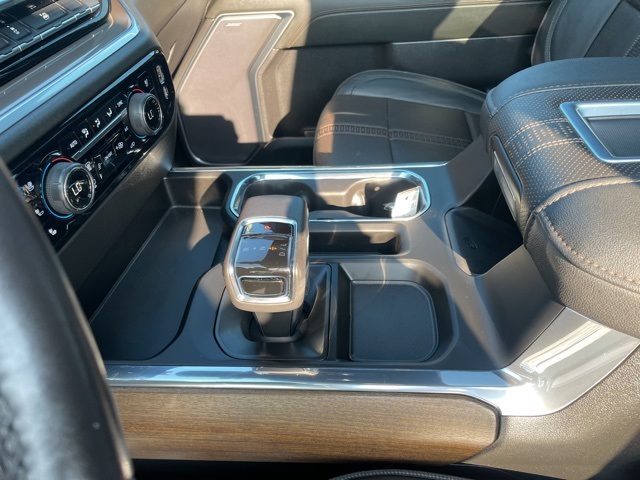 2022 Chevrolet Silverado 1500 High Country photo 24