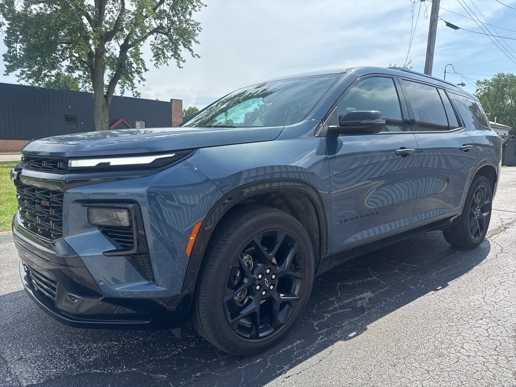 2024 Chevrolet Traverse RS photo 3