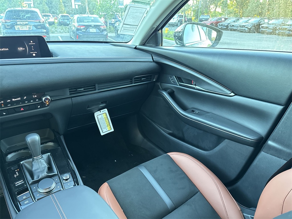 2024 Mazda CX-30 2.5 Turbo Carbon photo 14