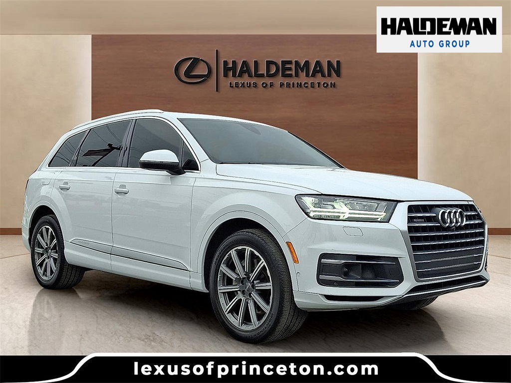 2019 Audi Q7 Premium Plus's photo