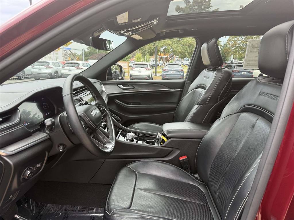 2022 Jeep Grand Cherokee Overland photo 12