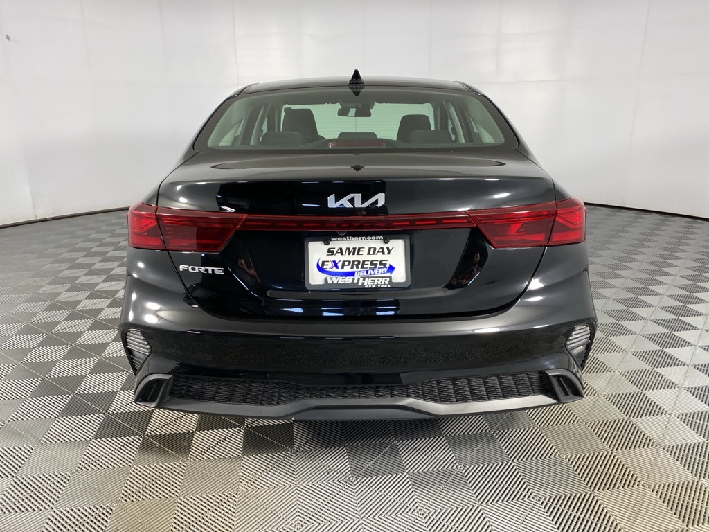 2023 Kia Forte LXS photo 15
