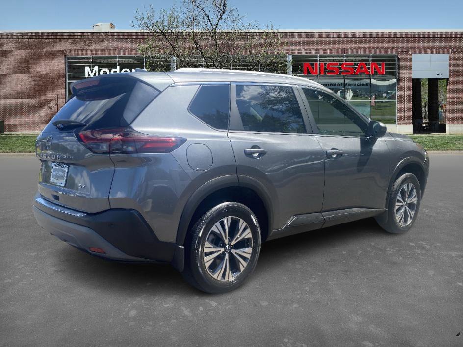 2023 Nissan Rogue SV photo 4