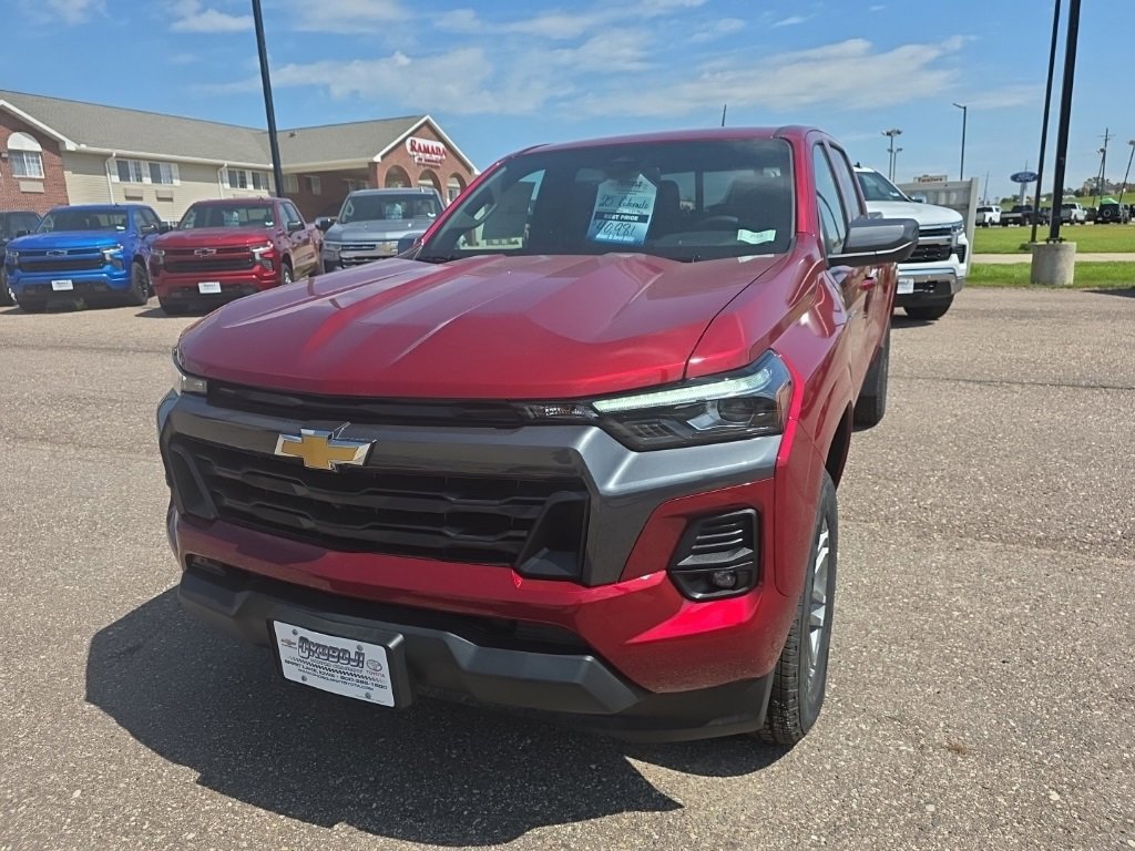 2025 Chevrolet Colorado LT's photo