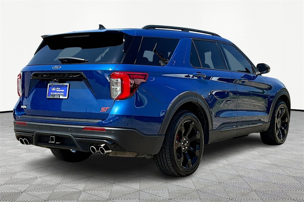 2022 Ford Explorer ST photo 2
