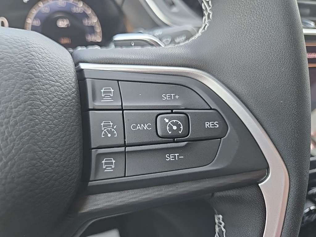 2025 Jeep Grand Cherokee Altitude X photo 38