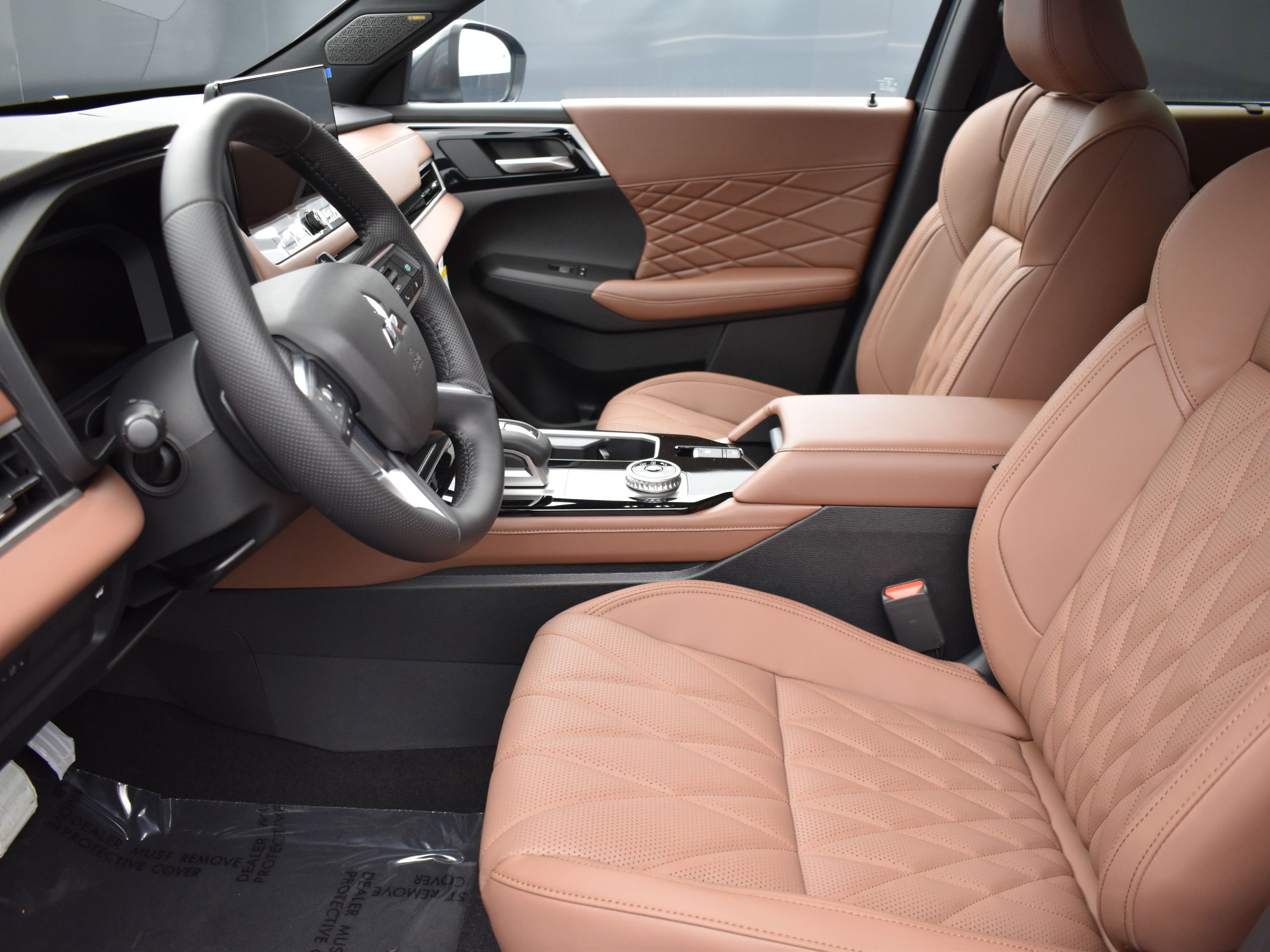 2025 Mitsubishi Outlander SEL photo 12