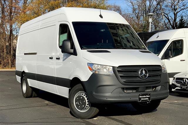2025 Mercedes-Benz Sprinter Cargo Van Base's photo