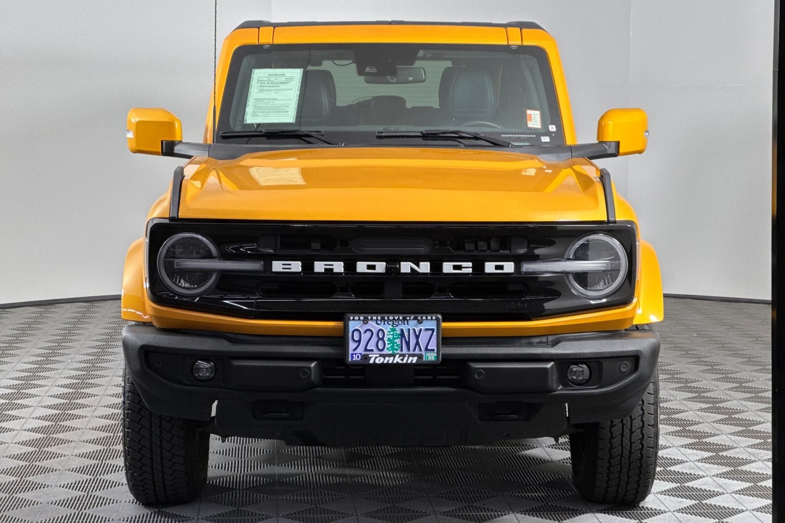 2022 Ford Bronco Outer Banks photo 8