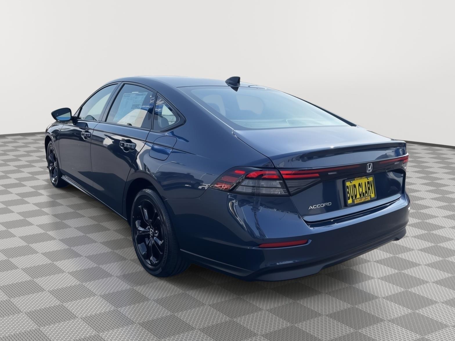 2025 Honda Accord 1.5T SE photo 3