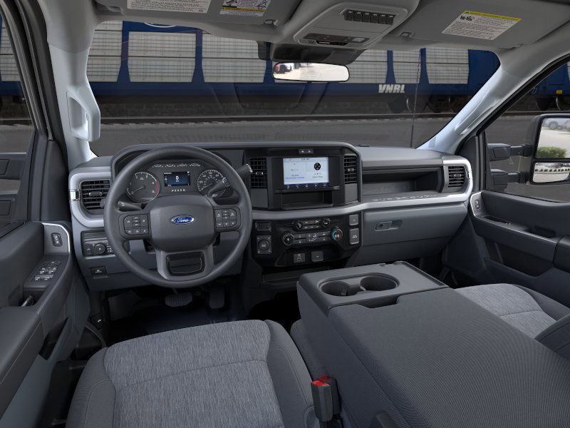 2025 Ford F-350 photo 10
