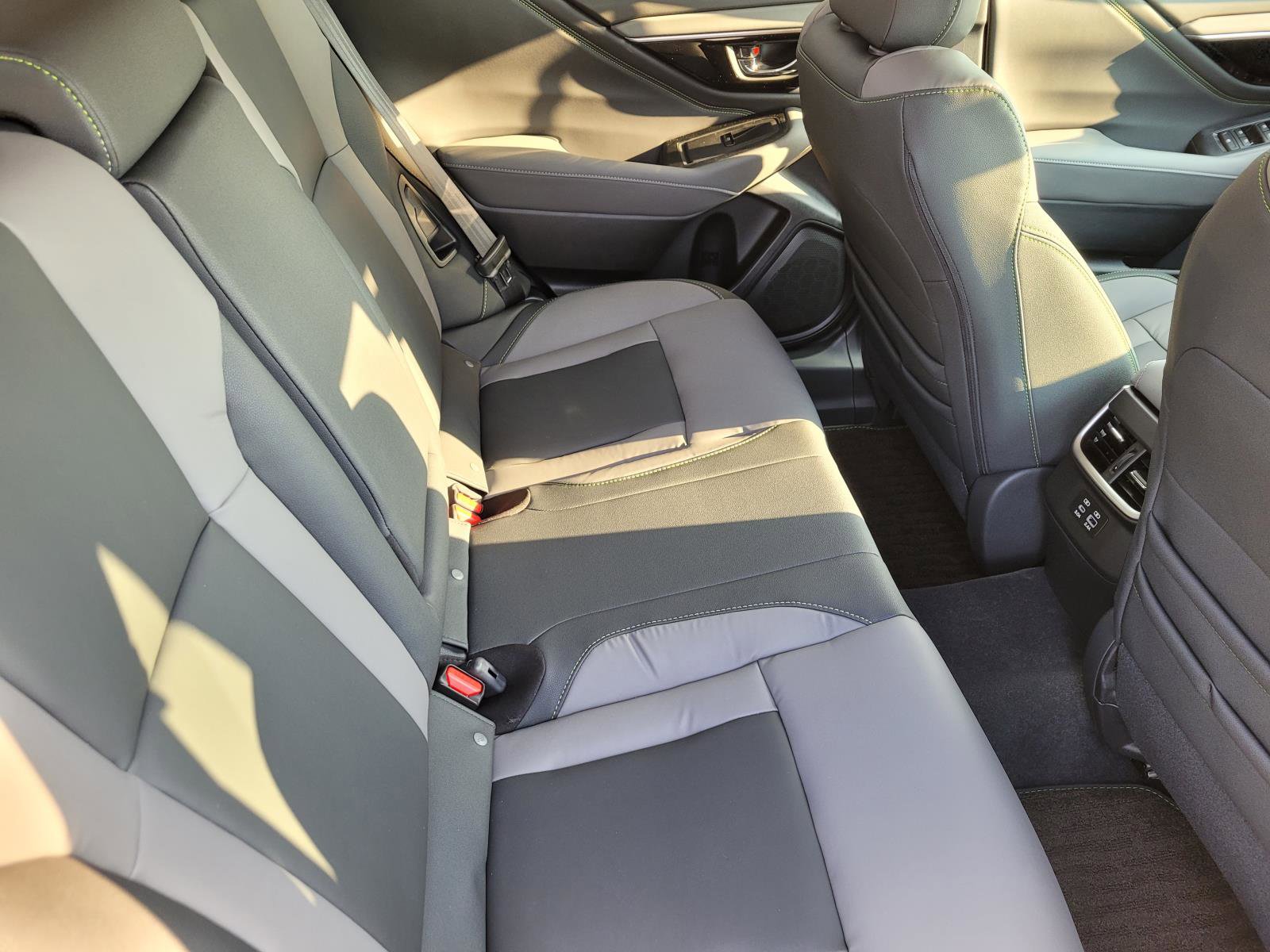 2025 Subaru Outback Onyx Edition photo 12