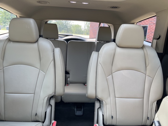 2019 Buick Enclave Essence photo 25