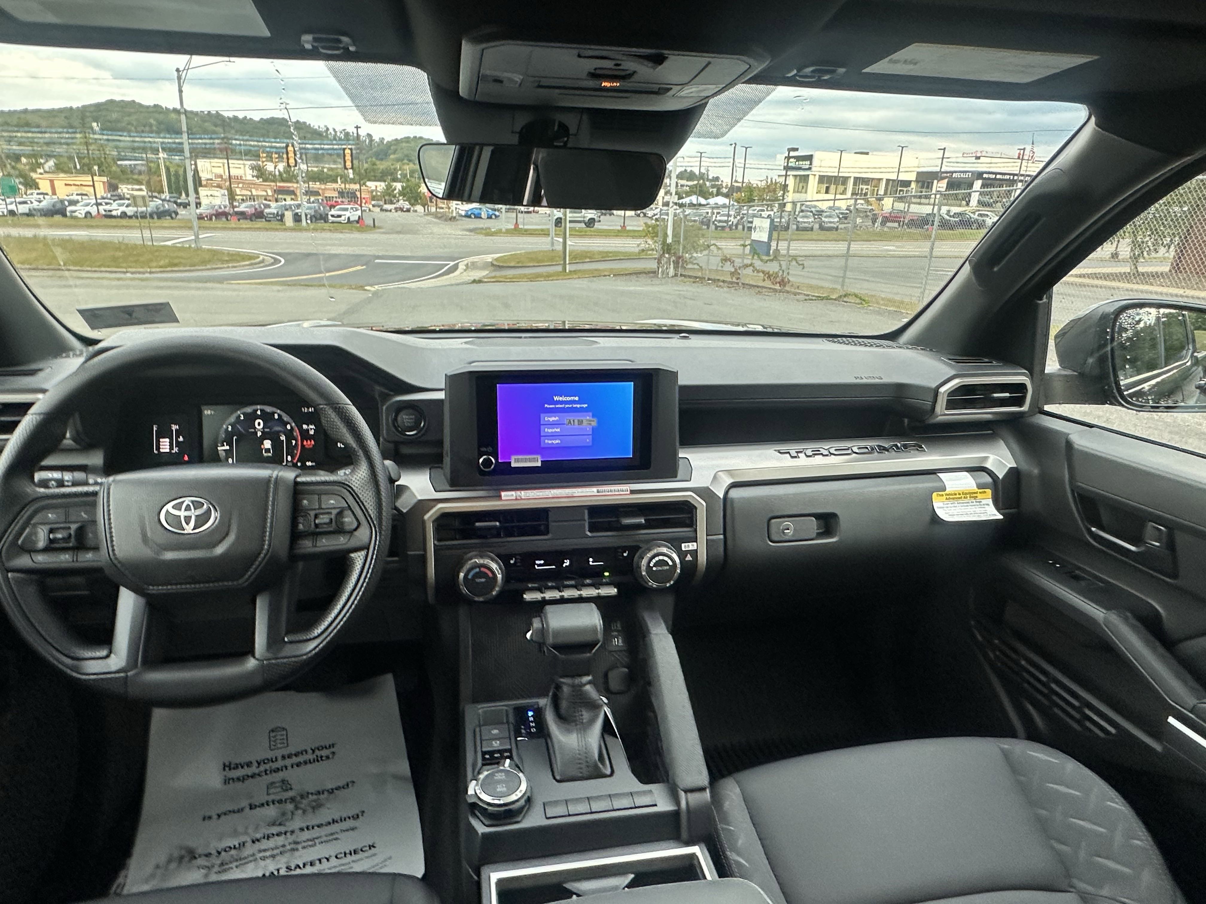 2025 Toyota Tacoma SR5 4x4 Double Cab photo 2