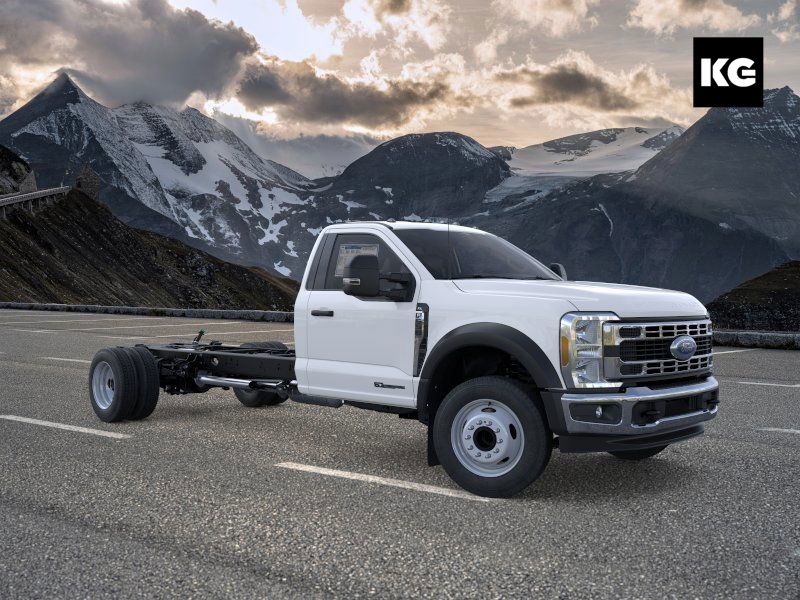 2025 Ford F-550 Super Duty Chassis Cab XL's photo