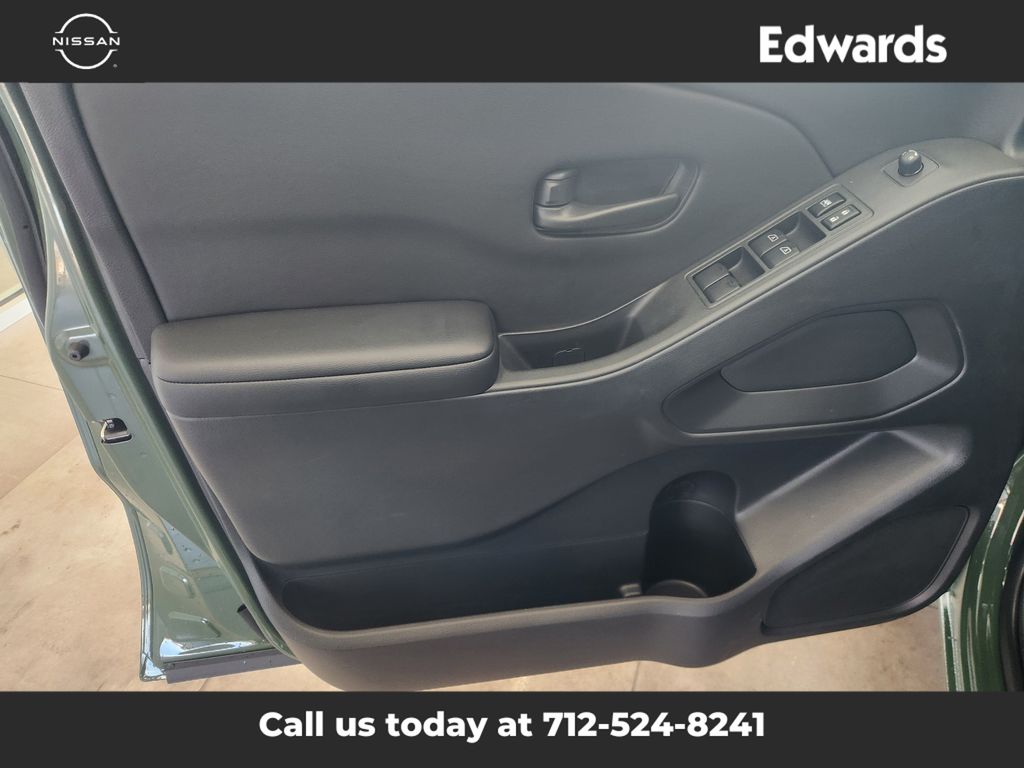 2026 Nissan Frontier SV photo 16