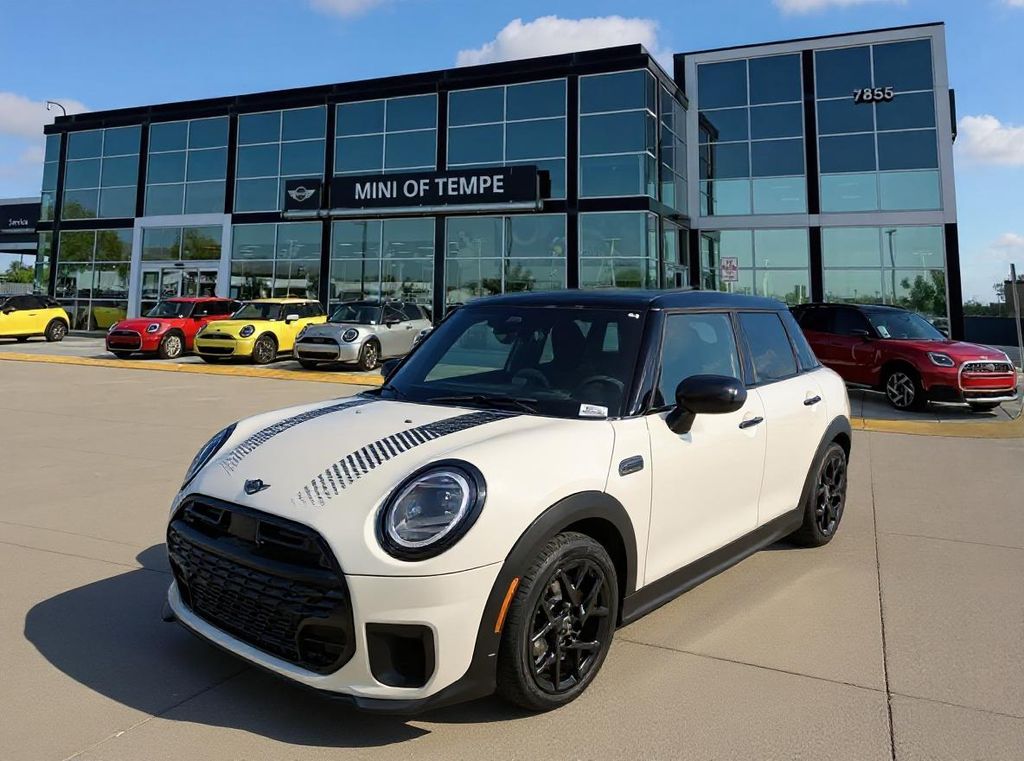 2026 MINI Hardtop S's photo