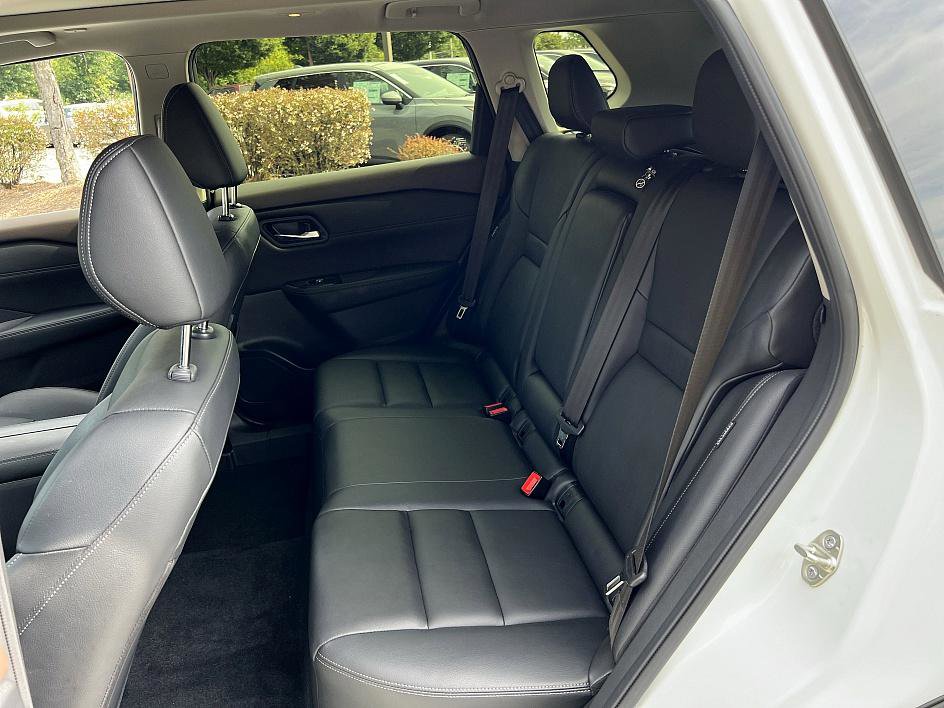 2023 Nissan Rogue SL photo 15