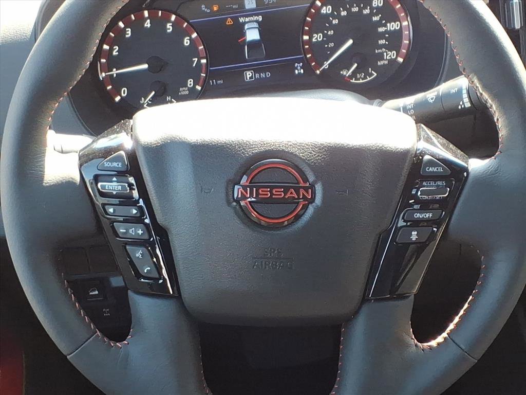2025 Nissan Frontier Crew Cab PRO-4X photo 6