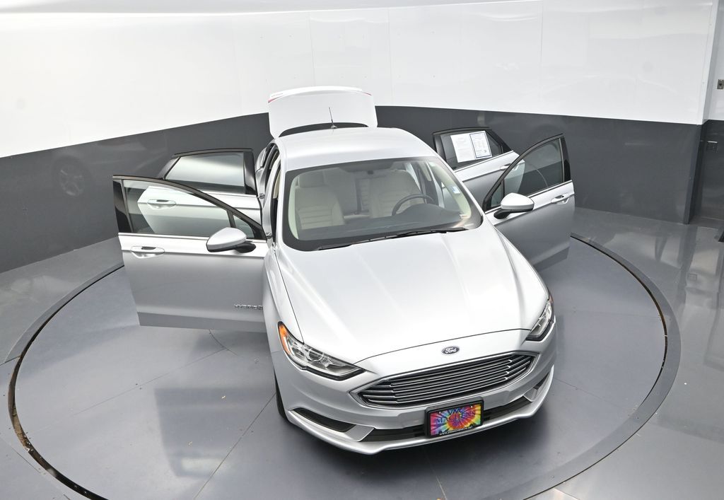 2018 Ford Fusion Hybrid S photo 27