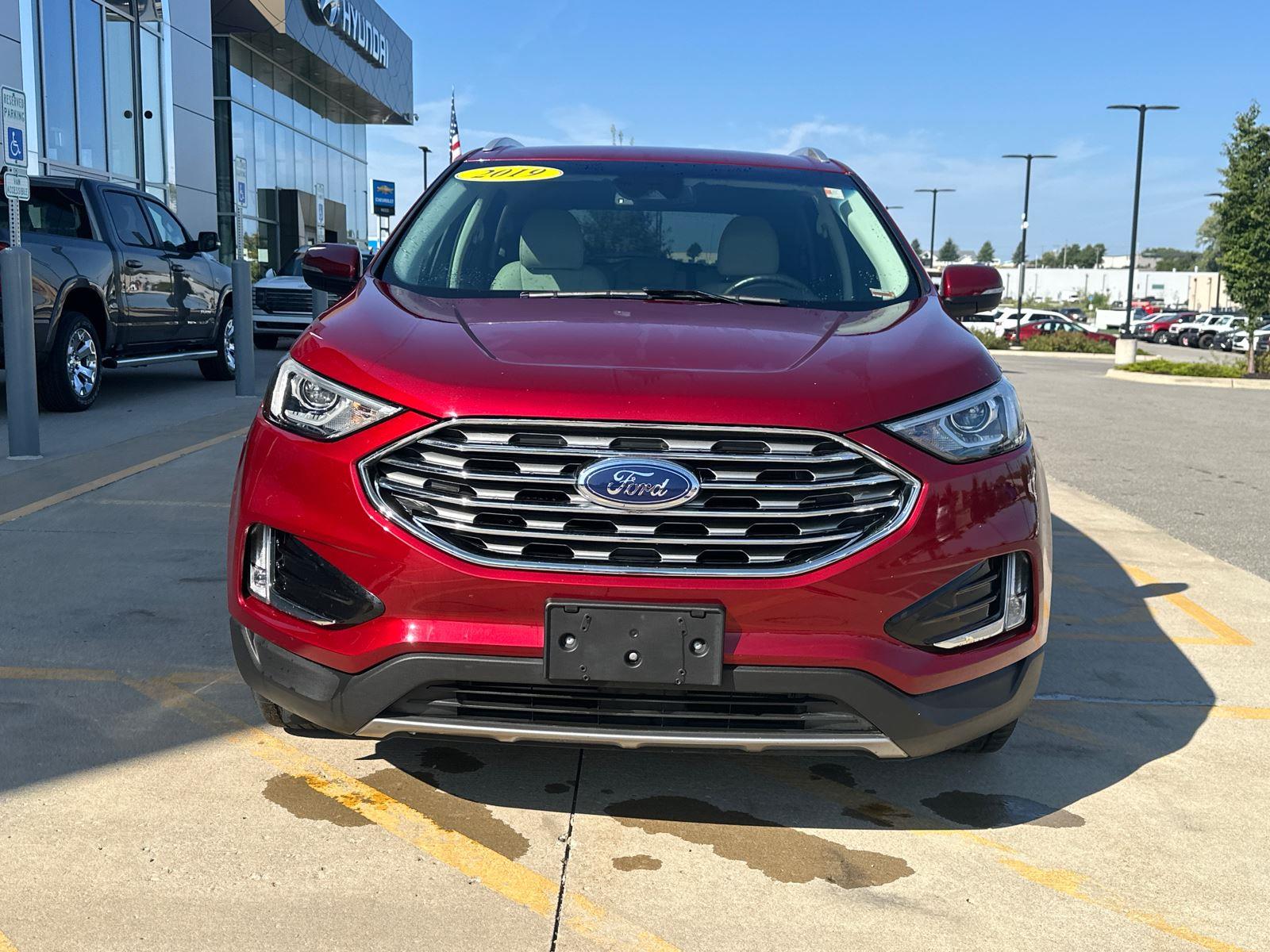 2019 Ford Edge Titanium photo 5
