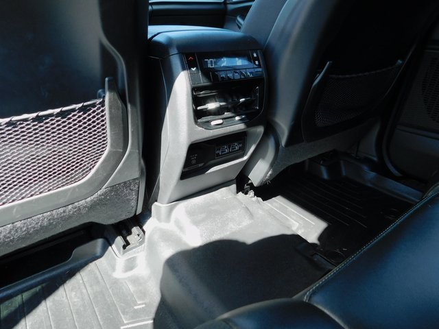 2023 Jeep Grand Cherokee Laredo Altitude photo 20