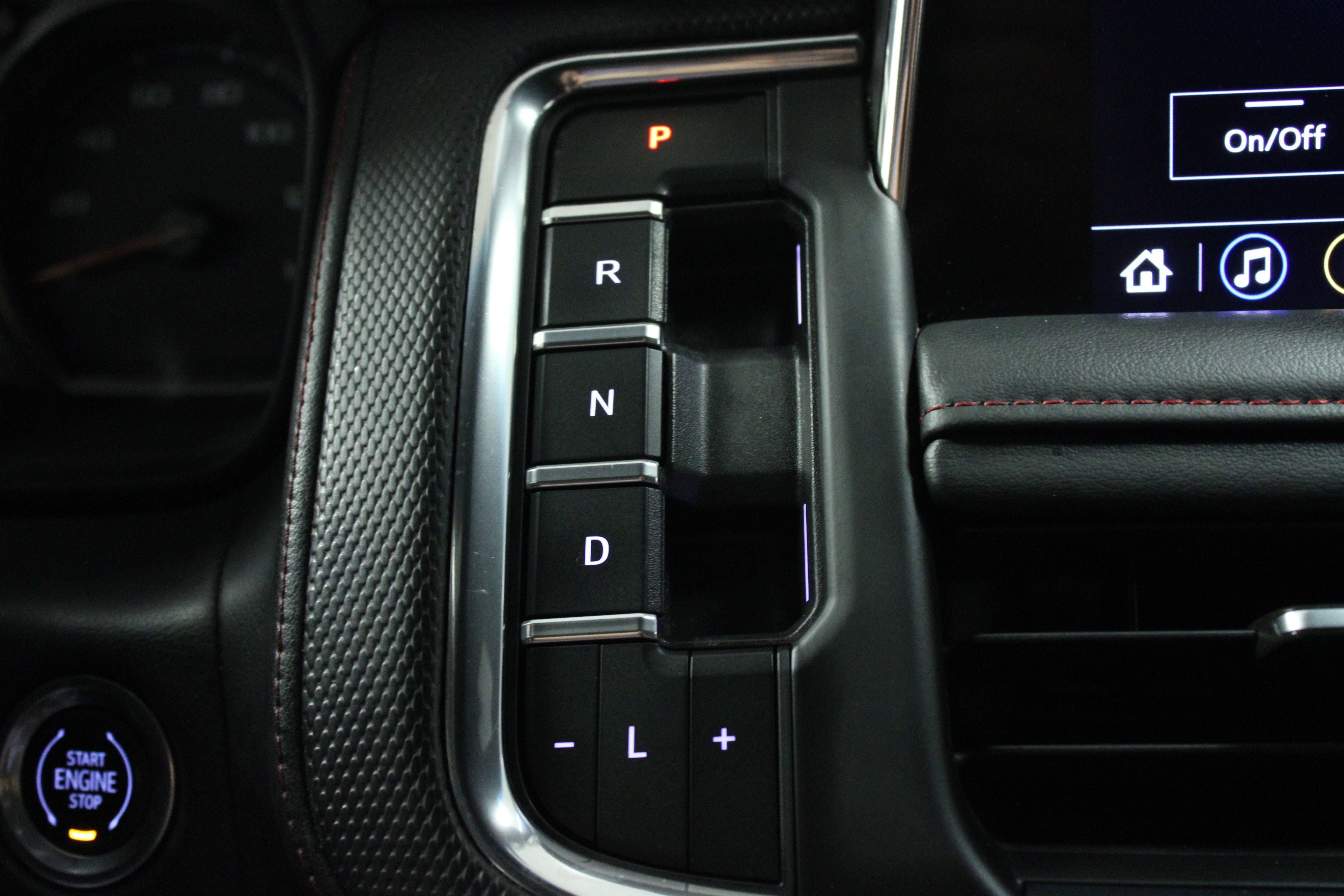 2021 Chevrolet Tahoe RST photo 19