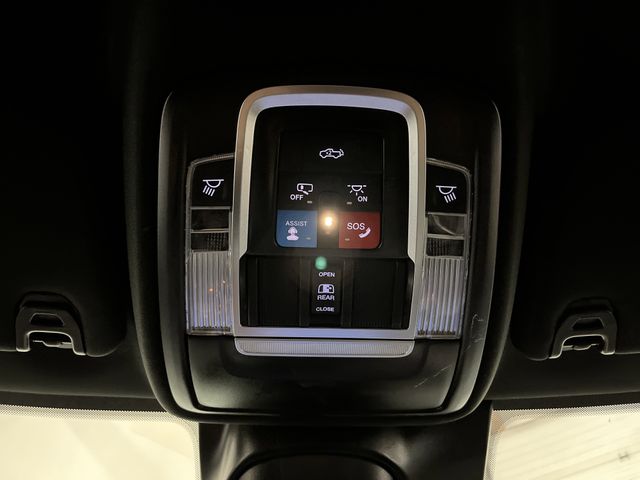 2025 Ram 2500 Laramie photo 27