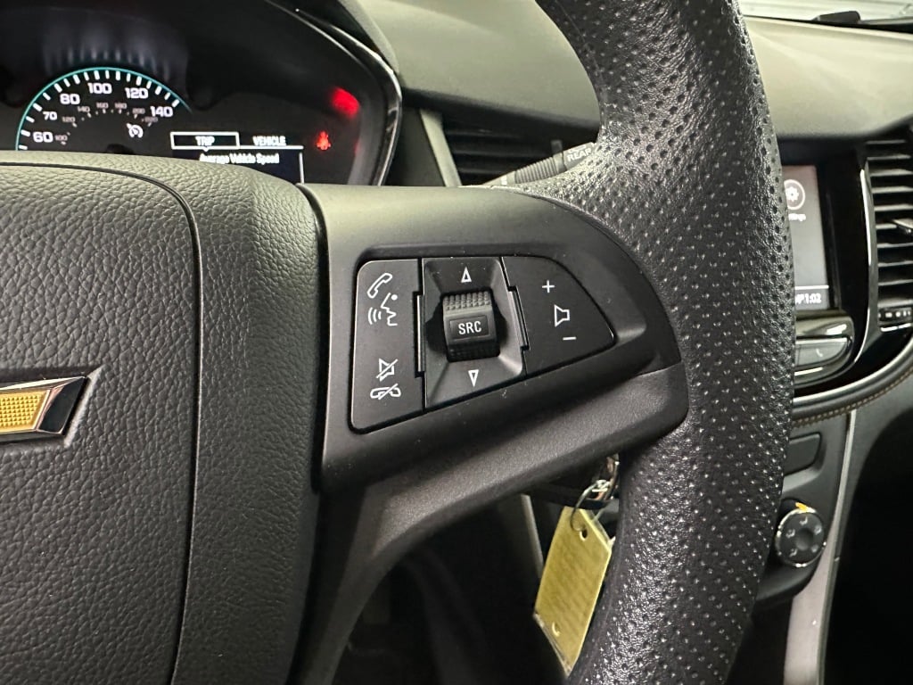 2022 Chevrolet Trax LS photo 6