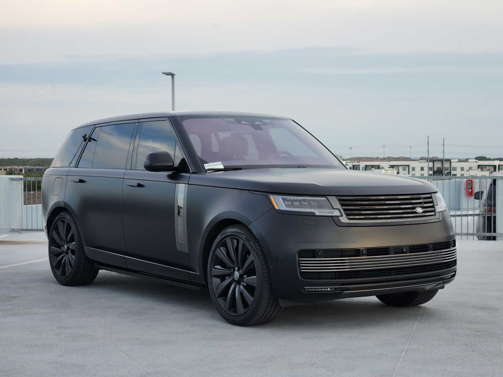 2023 Land Rover Range Rover SV photo 2