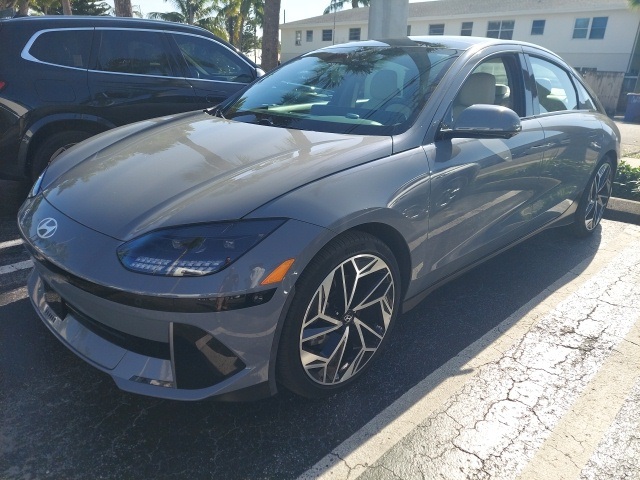 2024 Hyundai IONIQ 6 Limited's photo