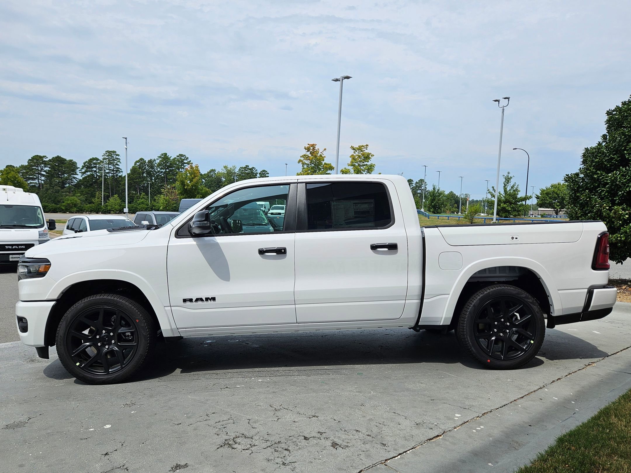 2026 Ram 1500 Laramie photo 4