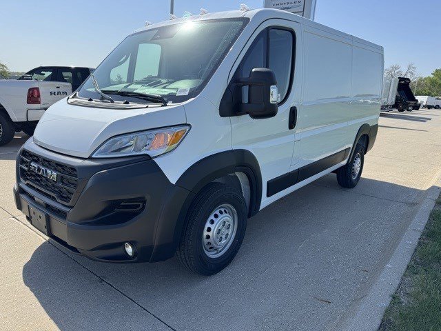 2025 Ram ProMaster 1500 photo 3
