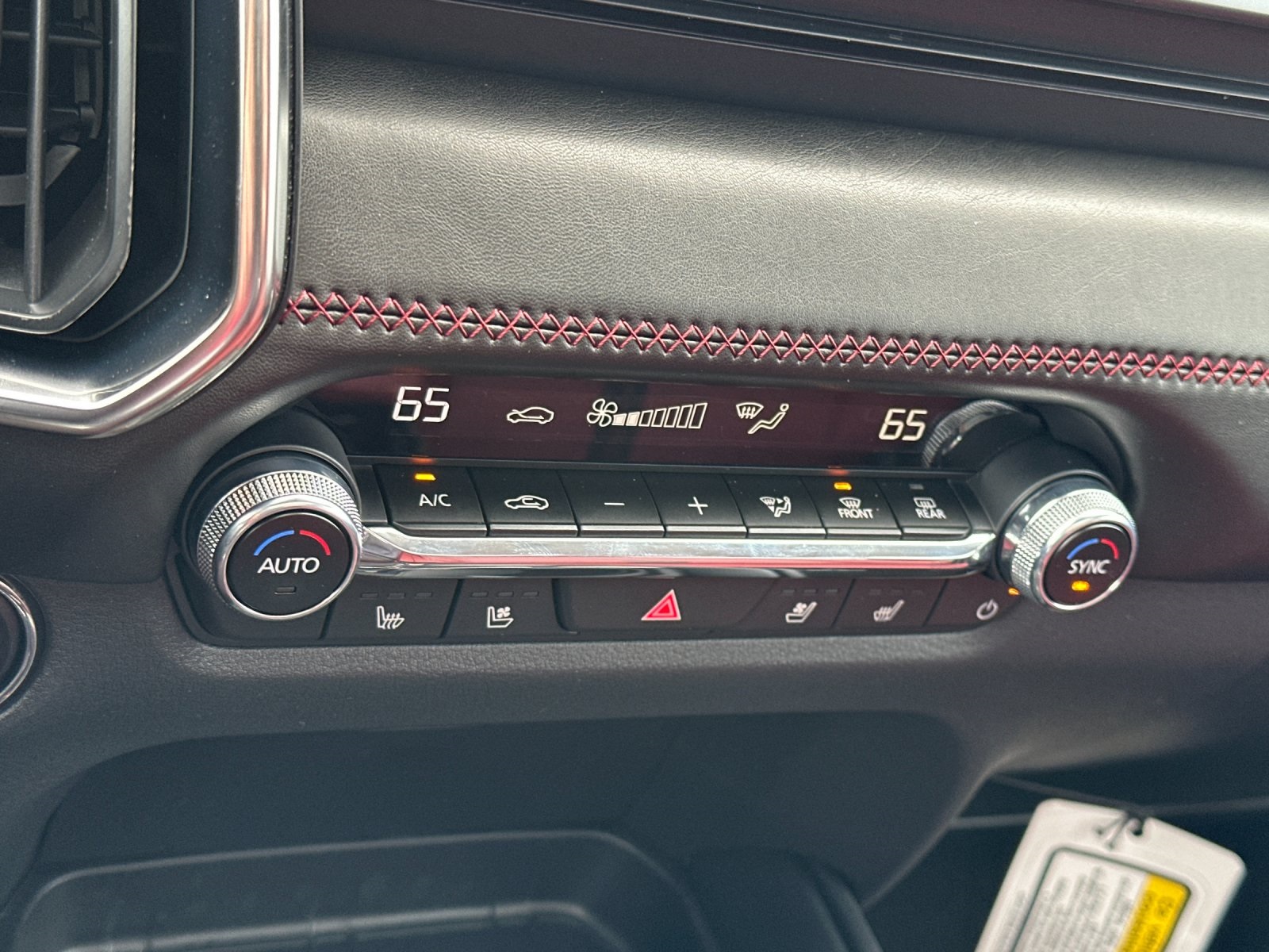 2025 Mazda CX-50 Premium Plus photo 16