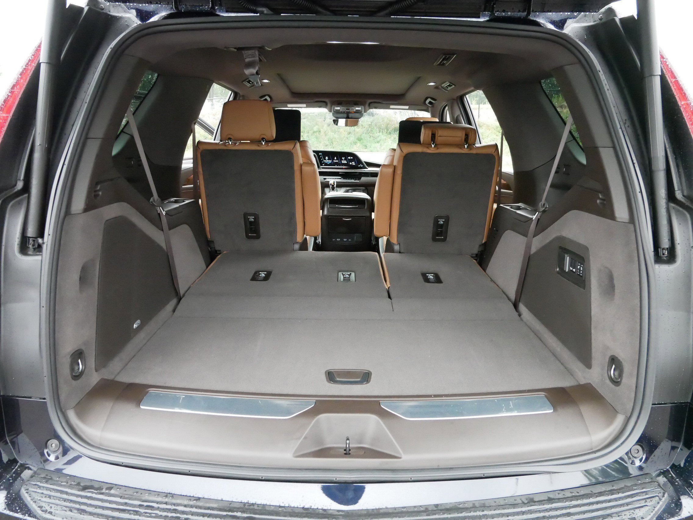 2024 Cadillac Escalade Premium Luxury photo 14