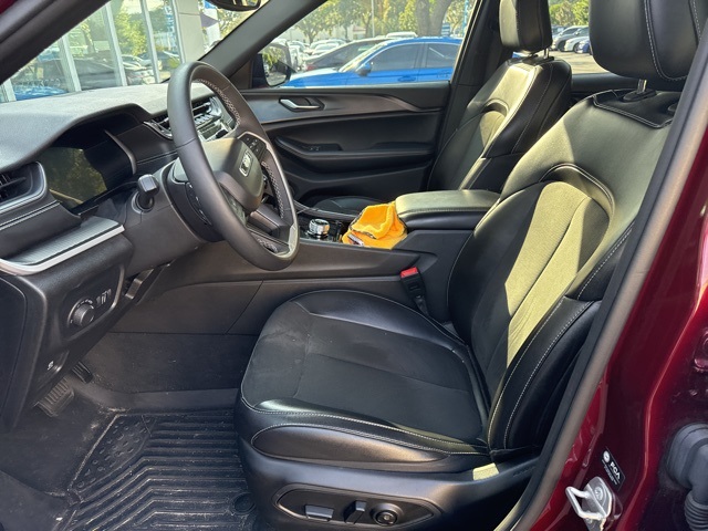 2023 Jeep Grand Cherokee Altitude photo 4