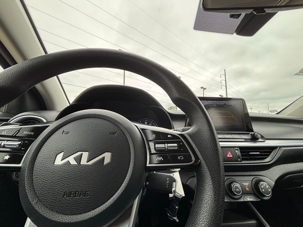 2023 Kia Forte LXS photo 21