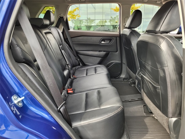2023 Nissan Rogue SL photo 17