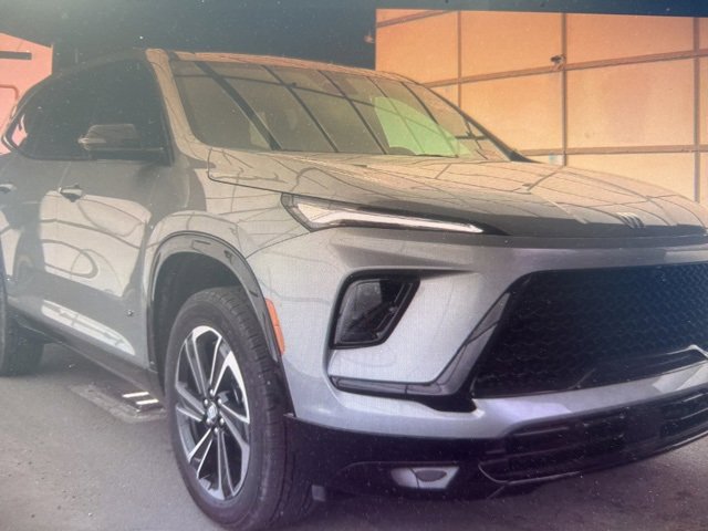 2025 Buick Enclave Sport Touring's photo