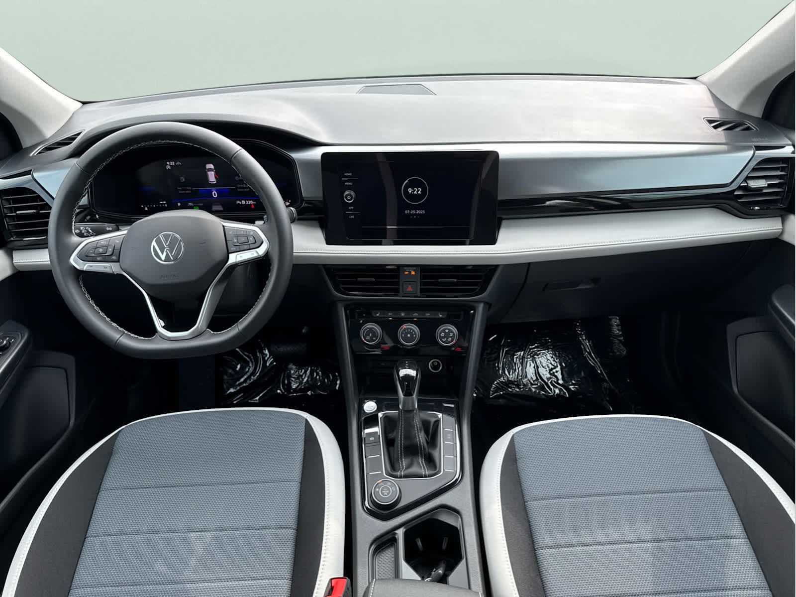 2025 Volkswagen Taos S photo 10