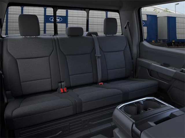 2025 Ford F-150 XLT photo 5