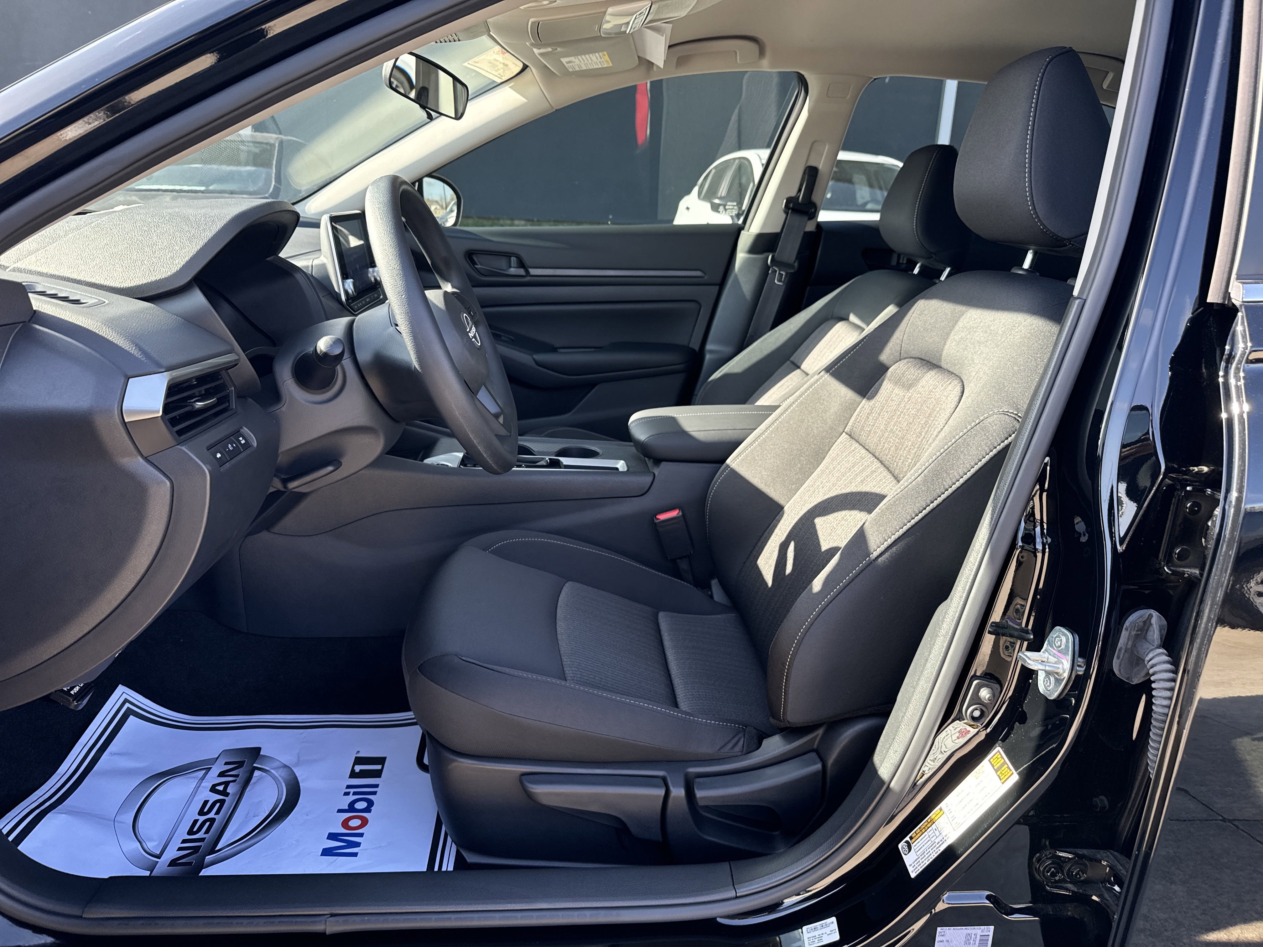 2025 Nissan Altima 2.5 S photo 3