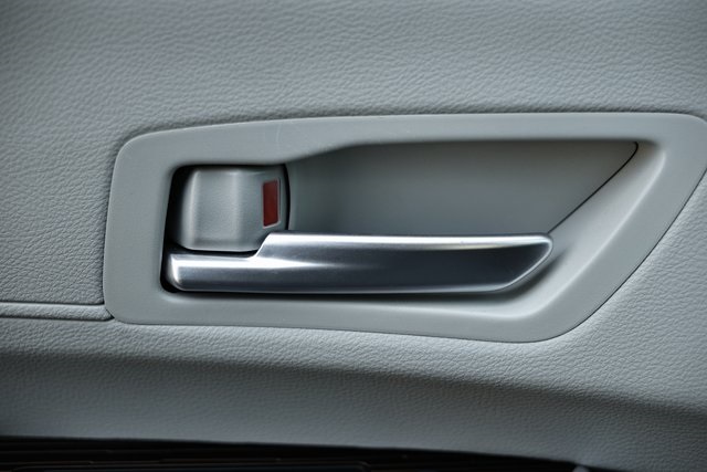 2024 Toyota Sienna XLE photo 15