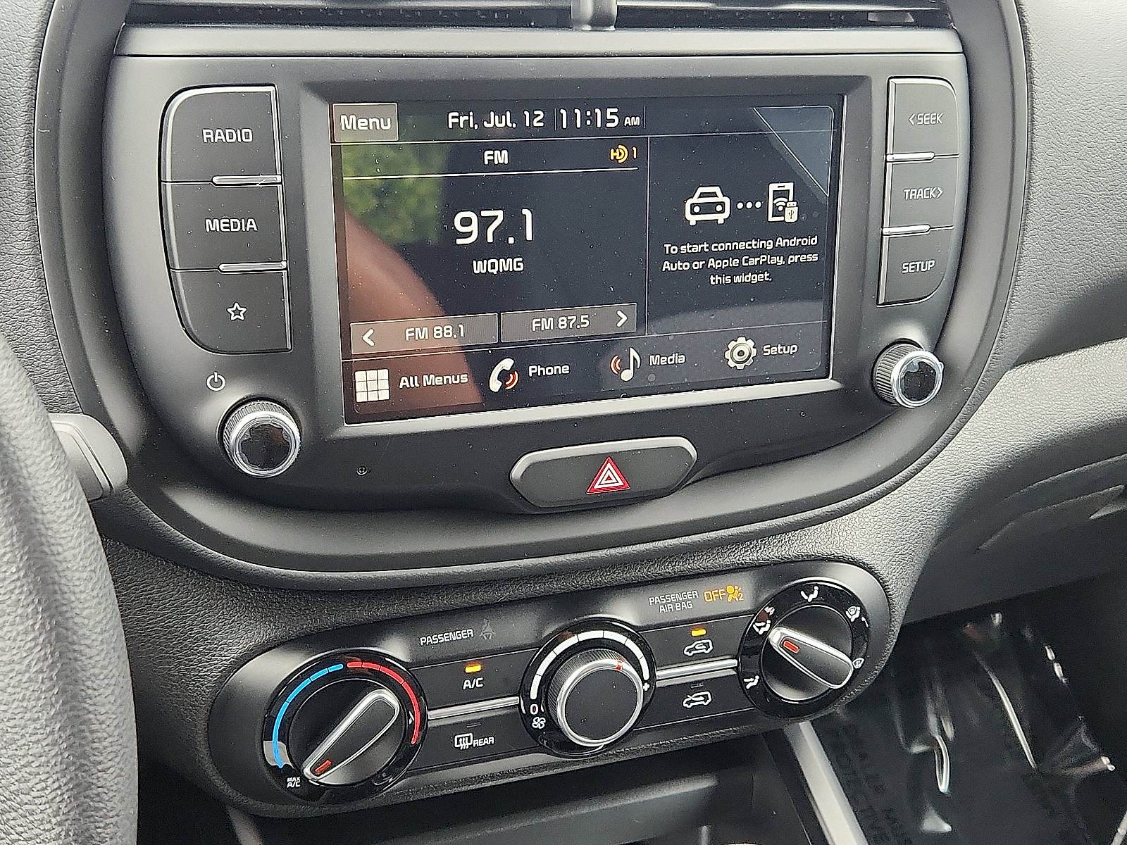 2025 Kia Soul LX photo 8