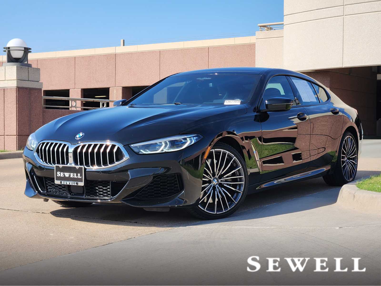 2022 BMW 8 Series 840i