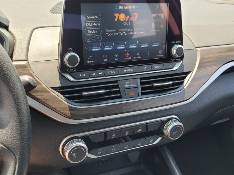 2024 Nissan Altima 2.5 SV photo 16