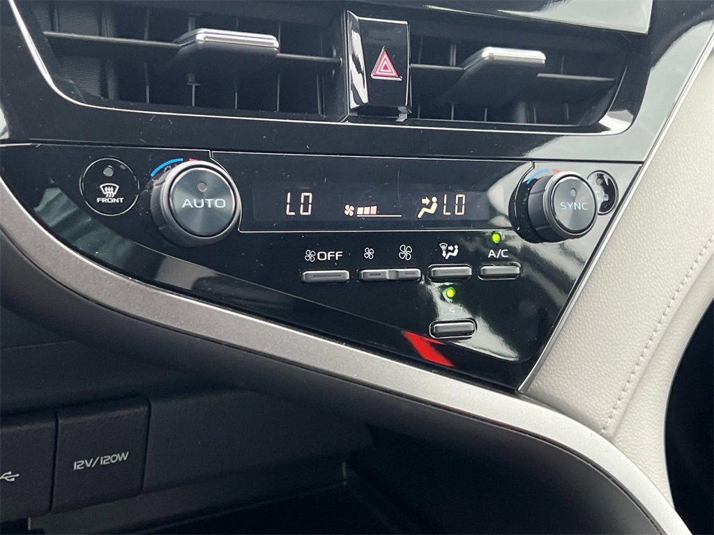 2023 Toyota Camry LE photo 19